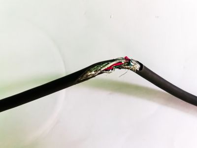 inspect electric decorations